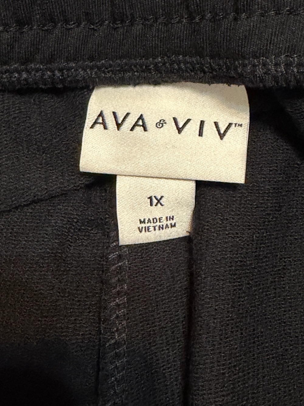 Ava & Viv Black Wide Leg Cargo Pants 1X Elastic Waist Pull On Pockets NWT - Picture 3 of 8